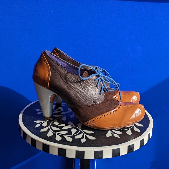 Brodawka & Friends Brown Leather and Suede Heels - Picture 3 of 8